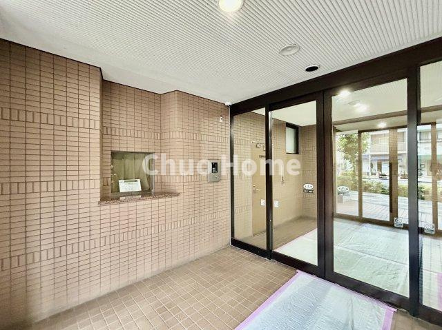東急ドエル・アルス向島の防犯設備|【オートロック】オートロックシステムでセキュリティ充実。当たり前ですが、安全で安心して暮らすのって大事ですよね。お探しのご条件でオートロック付きの物件を探す方も多いですがやはりセキュリティは大事です。