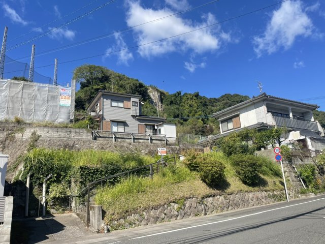 鹿児島県鹿児島市伊敷６丁目8-14の隣
