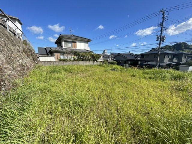 鹿児島県鹿児島市伊敷６丁目8-14の隣の外観
