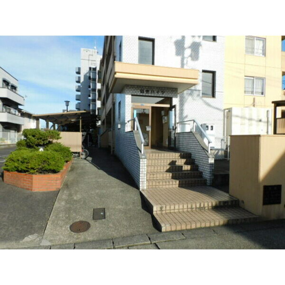 【エントランス】 | 臼井ハイツ