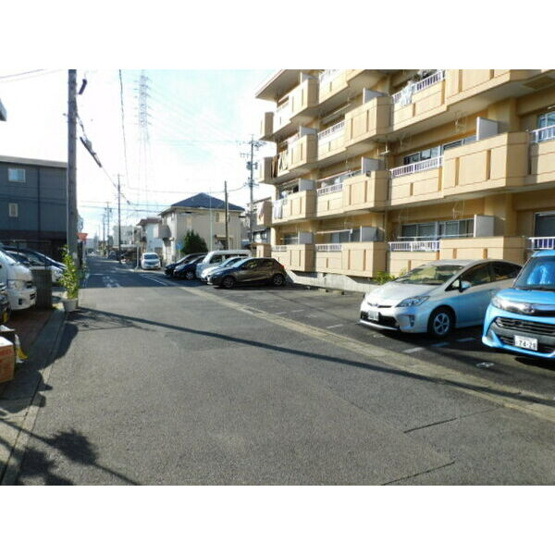【駐車場】 | 臼井ハイツ