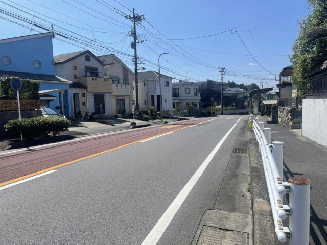 鹿児島県鹿児島市玉里団地2丁目52-5の前面道路含む現地写真|前面道路含む現地写真です