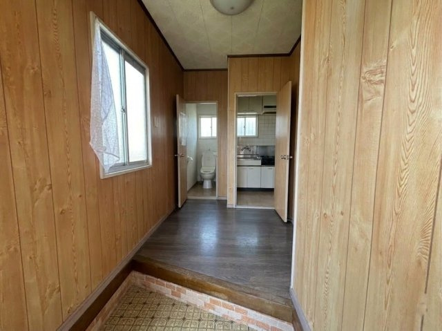 鹿児島県鹿児島市東坂元3丁目12-11の玄関|※売主様が居住中の為、加工により荷物を消しています。