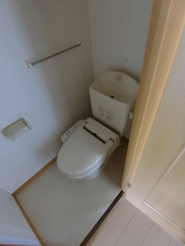 シャンポールＡのトイレ