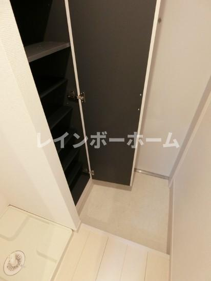 仲介手数料（賃料の1.10ヵ月）の50％OFF対象物件！の玄関|毎日通る玄関はこちらです