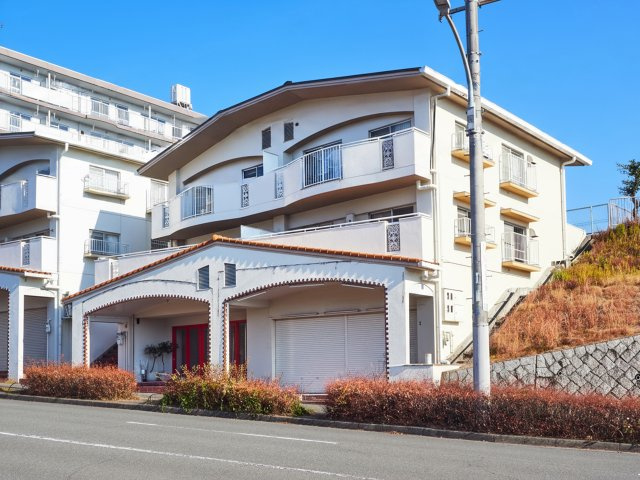 落合ハイツB棟の外観