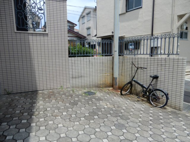 ローリエ霞ヶ丘のその他