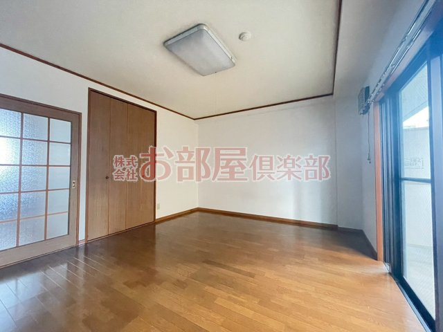 アザレアハイツ蒲池の居間・リビング|居間です