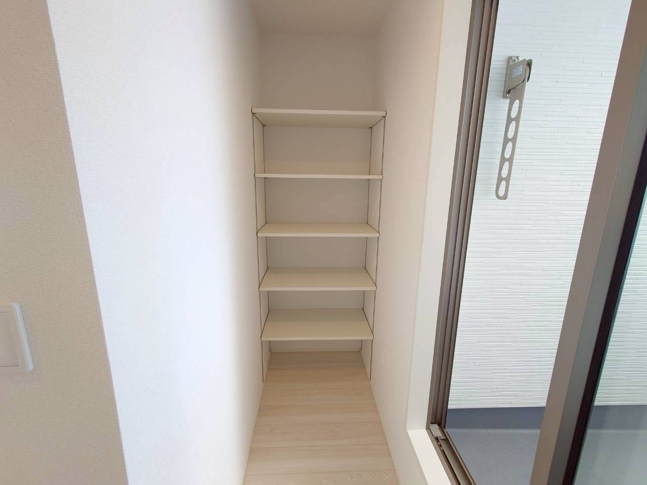 ★★うるま市西原－3号棟（全４棟）の収納
