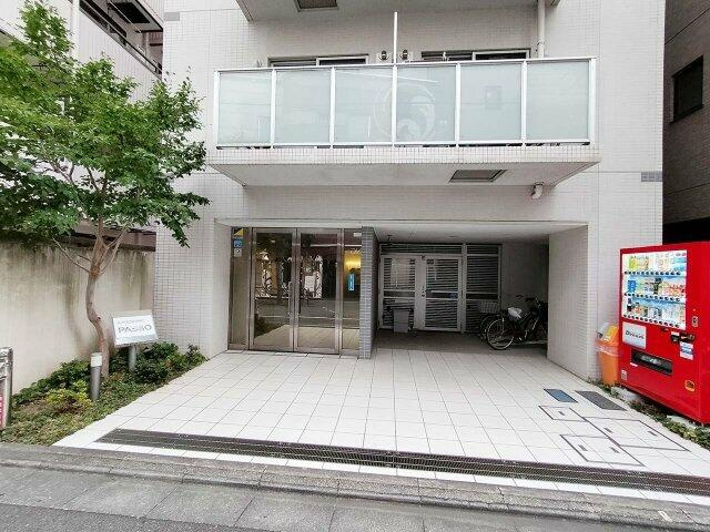 ARTESSIMO PASSOのエントランス