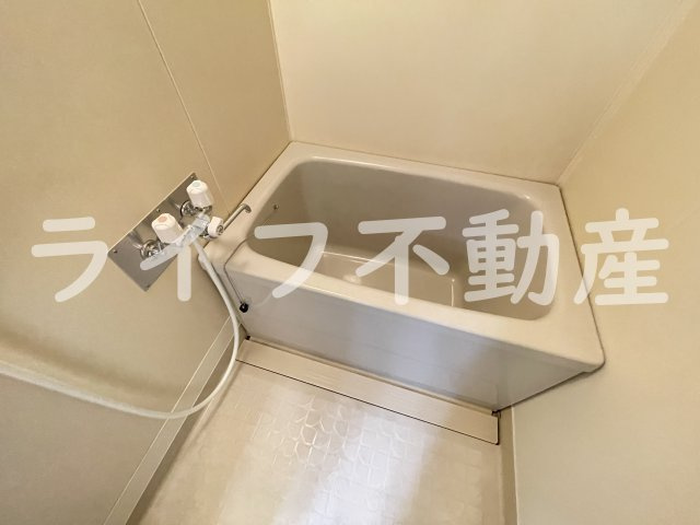 アバハイム西村の浴室|落ち着いた空間のお風呂です