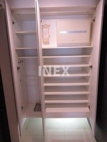 横浜市磯子区森１丁目の賃貸マンションの収納