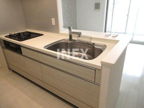 横浜市磯子区森１丁目の賃貸マンションのキッチン