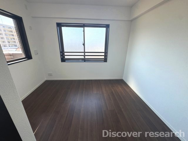 レクセルプラッツァ福生壱番館の洋室