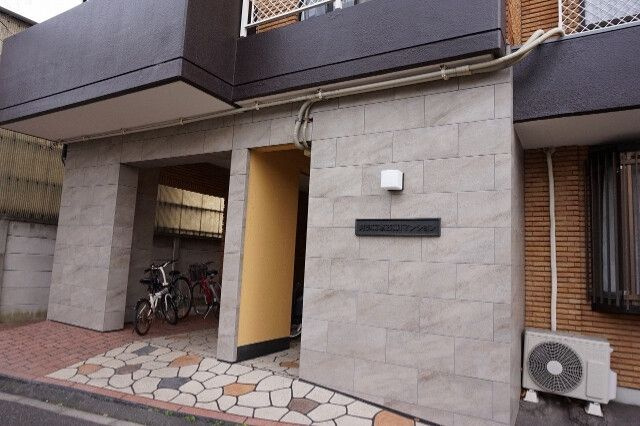 阿部南葛西第１マンションのエントランス