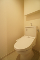 コンパクトで使いやすいトイレです