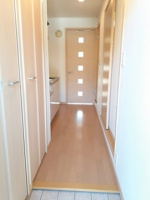 シンプルで使いやすい玄関です
