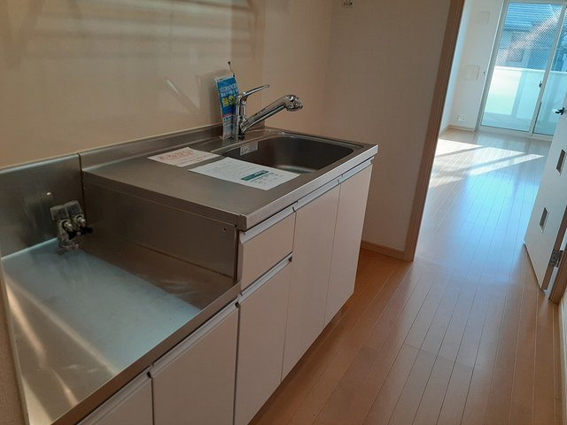 コンパクトなキッチンで掃除もラクラク