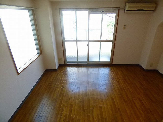【居間・リビング】サンガ梅田 