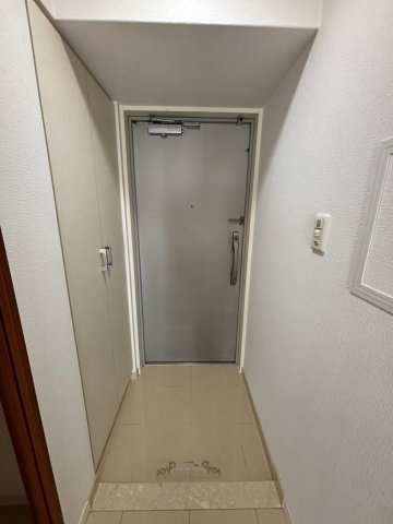 ビエラコート内久宝寺の玄関