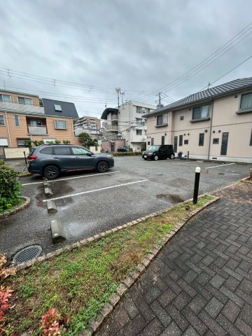 オリゼー芦屋西Ｄの駐車場