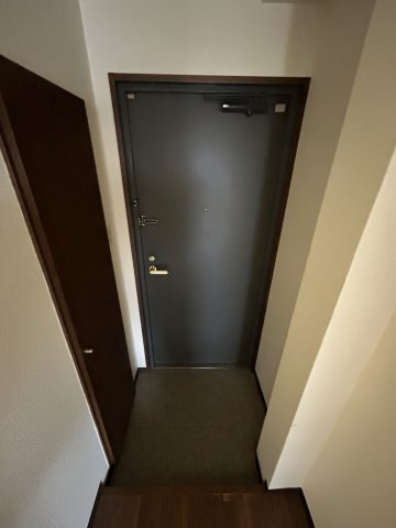 KマンションJINの玄関