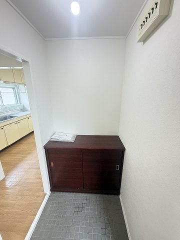 サンハイツ元町の玄関