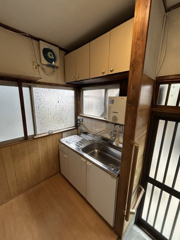 東難波町アパートのキッチン