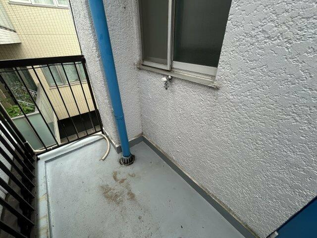 ブルービラのバルコニー| 