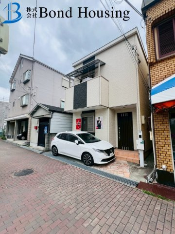 山電「西新町駅」まで徒歩3分　南王子町　築10年の前面道路含む現地写真