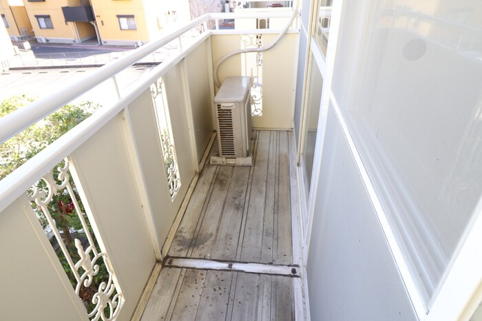 グランディール行橋　C棟のバルコニー