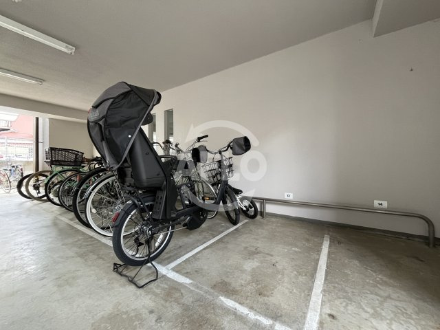 ルリーフ江坂のその他|駐輪場