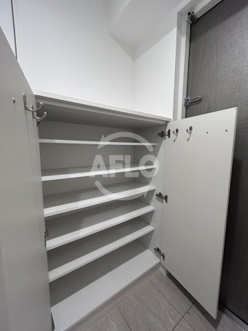 ディームス新大阪の収納|Dimus新大阪　シューズボックス