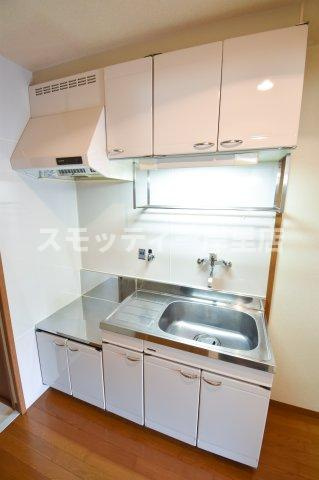 ラフィーネ聖天坂のキッチン