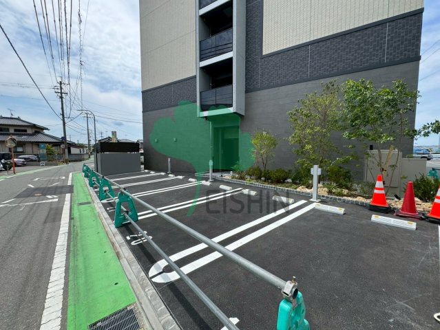 エンクレスト空港前