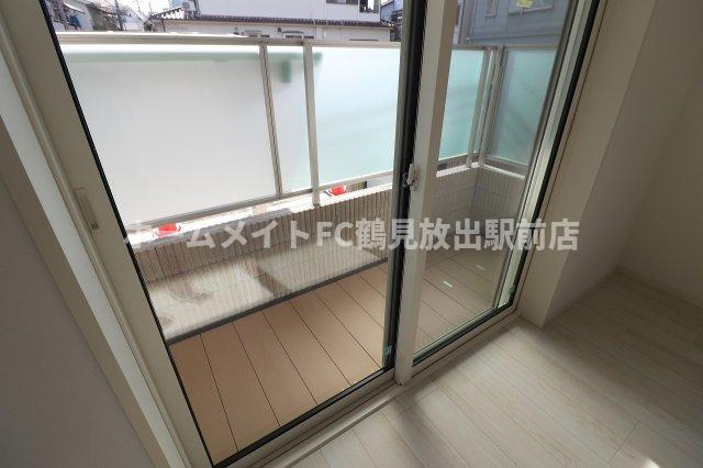 東大阪市稲田上町１丁目のハイツのバルコニー