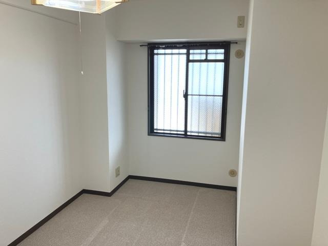 ライオンズマンション熊取の寝室|落ち着いて過ごせるお部屋なので、寝室にいかがでしょうか