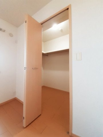 フランの収納|便利な収納スペースです