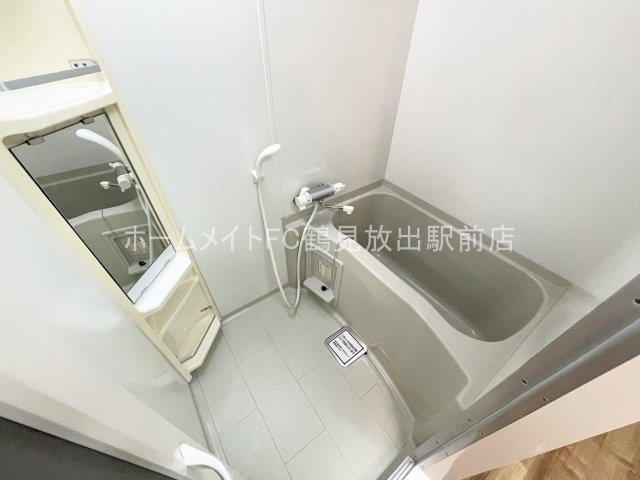 東大阪市高井田本通７丁目の賃貸マンションの浴室