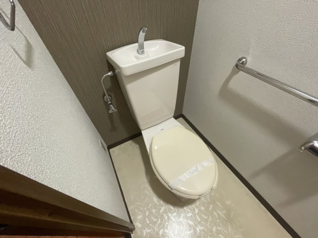 ベガ中上のトイレ
