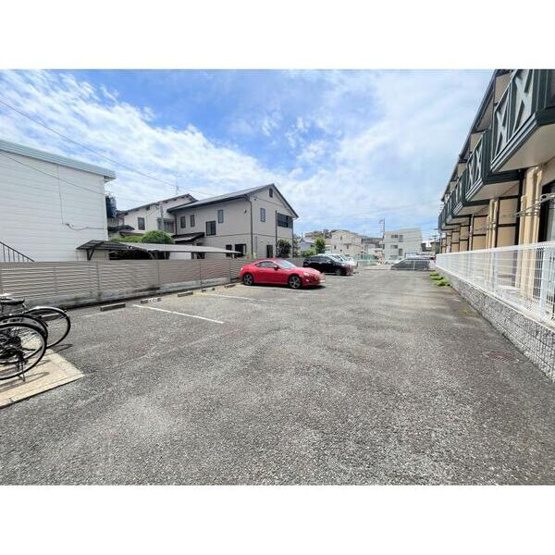 【駐車場】 | グランドール佐久間