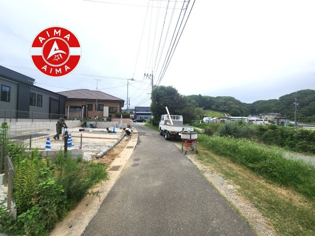 糟屋郡志免町吉原第4-1棟（1号棟）の外観|前面道路含む現地の写真です。