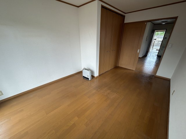 ショウジビルの居間・リビング