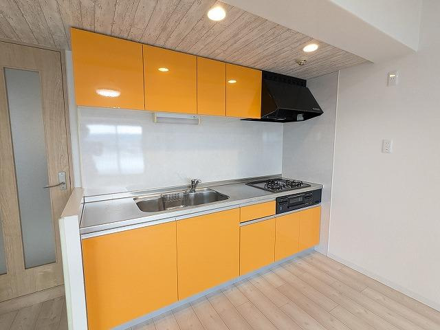 寝屋川サンハイツB棟のキッチン|システムキッチン
■物件内覧・資金計画相談・住宅ローン相談、リフォーム相談、お問合せ受付中■
※当日・翌日のご内覧、ご相談はお電話でのお問合せがスムーズです！