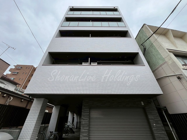 横浜市鶴見区本町通４丁目の賃貸マンションの外観