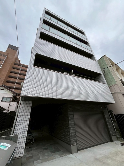横浜市鶴見区本町通４丁目の賃貸マンションの外観
