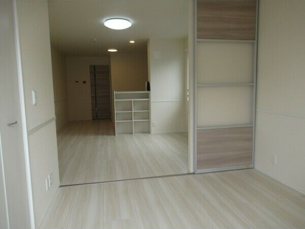 D-room名駅 D棟の居間・リビング