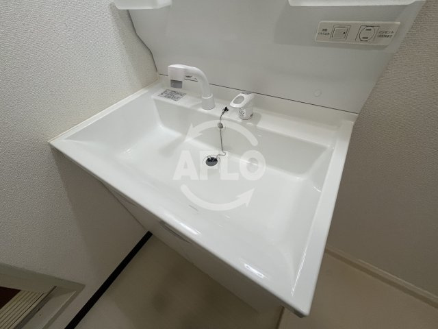 C-WINGの独立洗面台|C-WING　洗面台