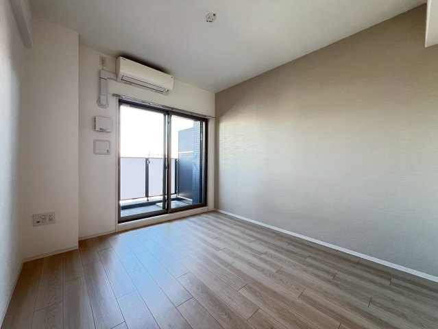 Quintet NAMBA(旧:レジュールアッシュNAMBA)の居間・リビング