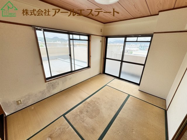 ライオンズマンション姫路城東町　　JR「京口駅」徒歩6分の和室